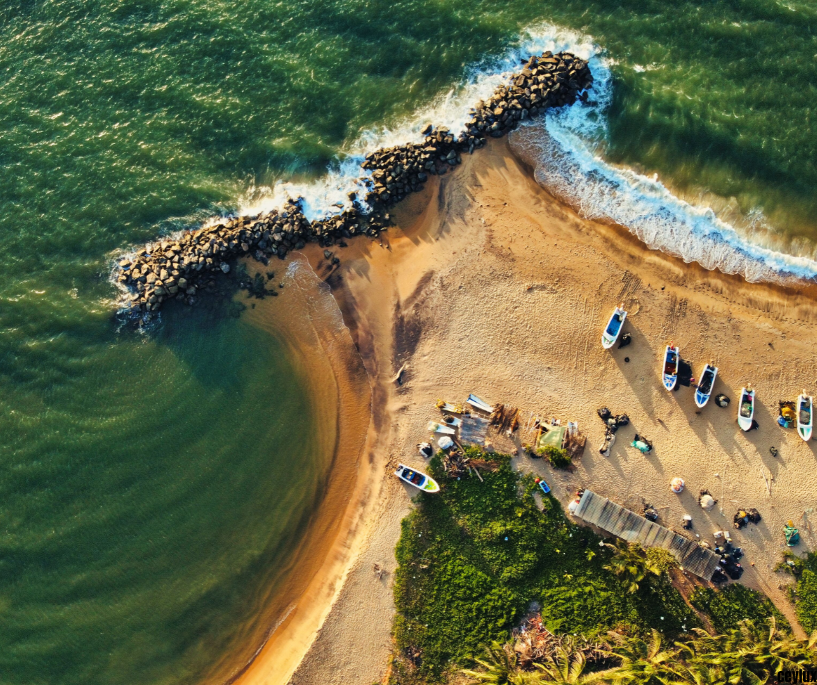 srilanka beach